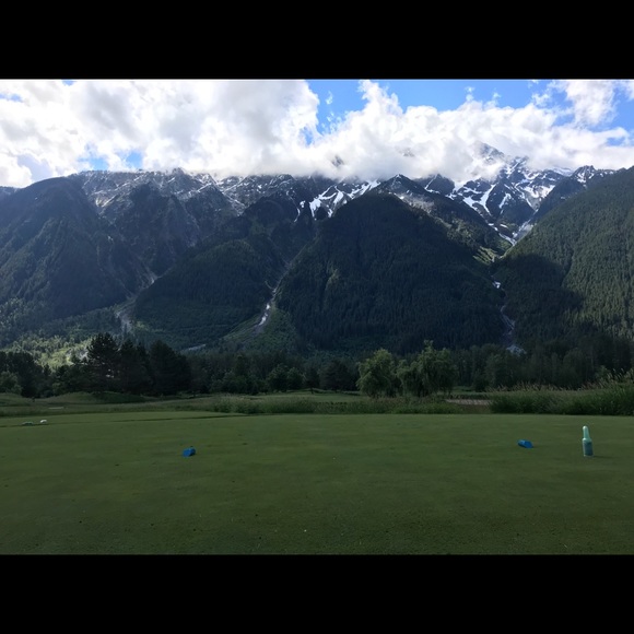 Meet your Posher, Lauren - Picture 3 of 8